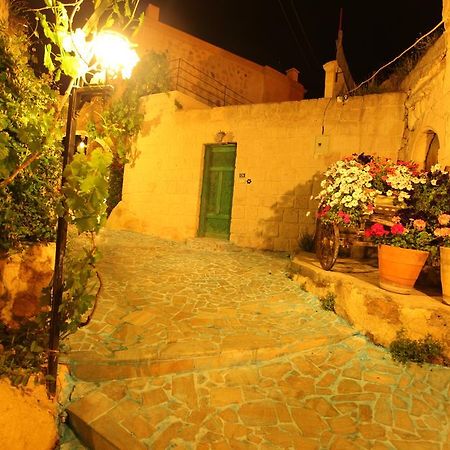 Blue Valley Cave Hotel أوروغوبْ المظهر الخارجي الصورة