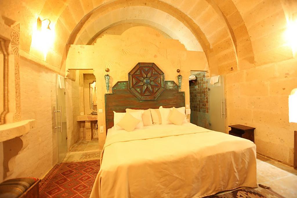 Blue Valley Cave Hotel أوروغوبْ المظهر الخارجي الصورة