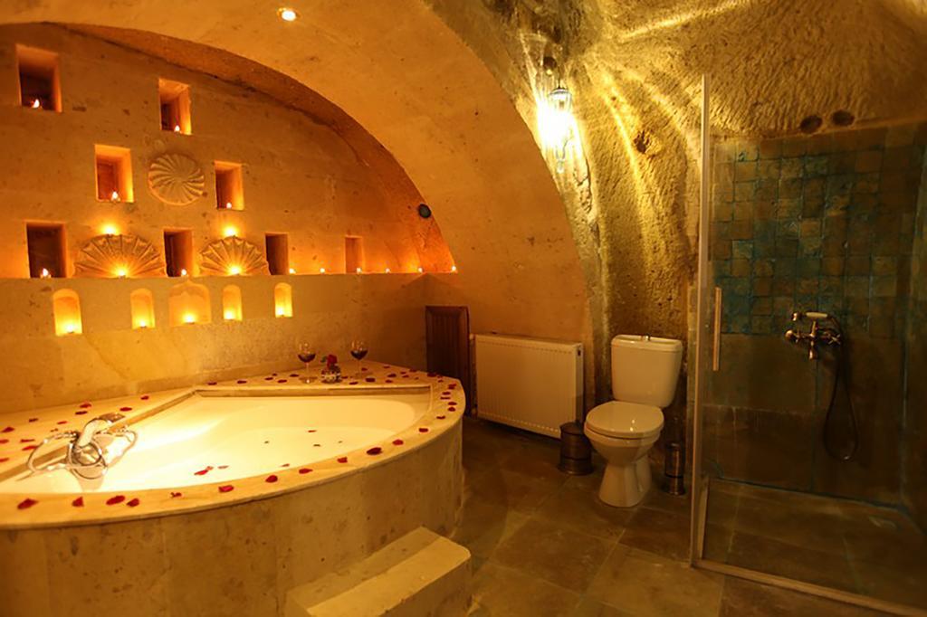 Blue Valley Cave Hotel أوروغوبْ المظهر الخارجي الصورة