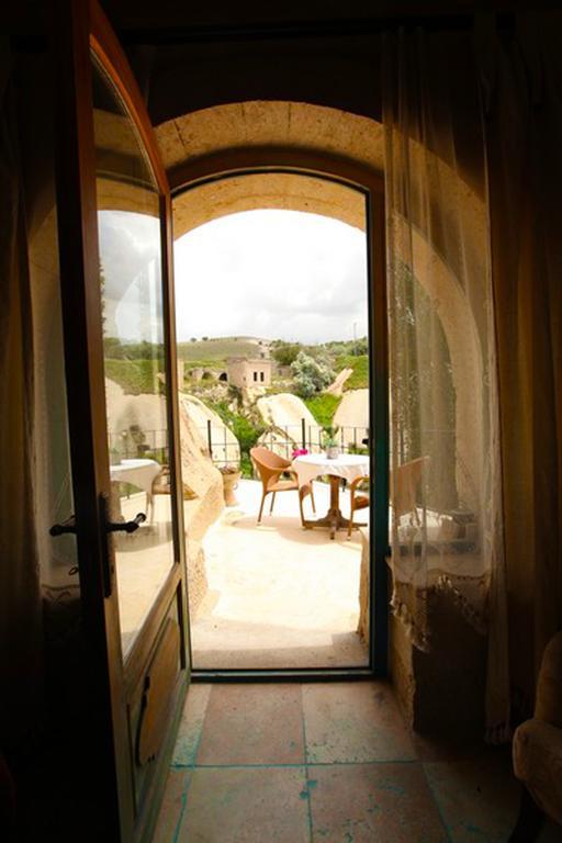 Blue Valley Cave Hotel أوروغوبْ المظهر الخارجي الصورة