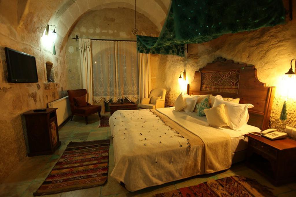 Blue Valley Cave Hotel أوروغوبْ المظهر الخارجي الصورة