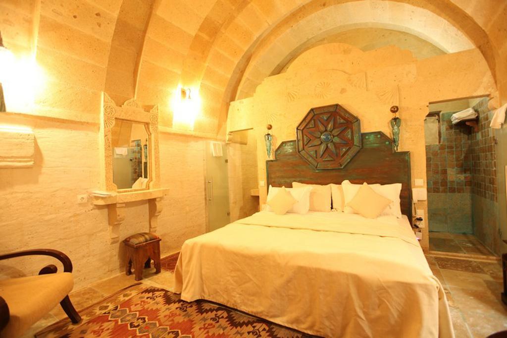 Blue Valley Cave Hotel أوروغوبْ المظهر الخارجي الصورة