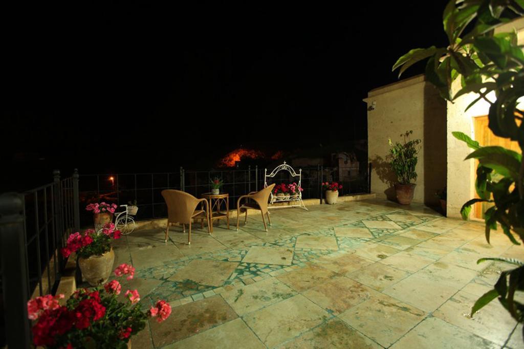 Blue Valley Cave Hotel أوروغوبْ المظهر الخارجي الصورة