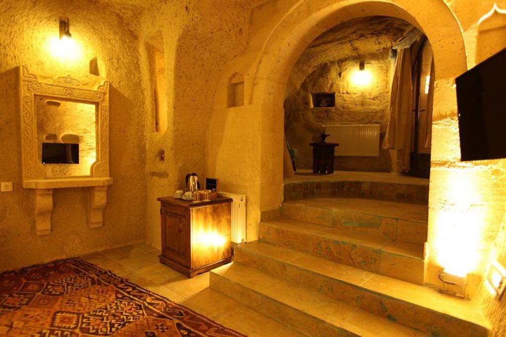 Blue Valley Cave Hotel أوروغوبْ الغرفة الصورة