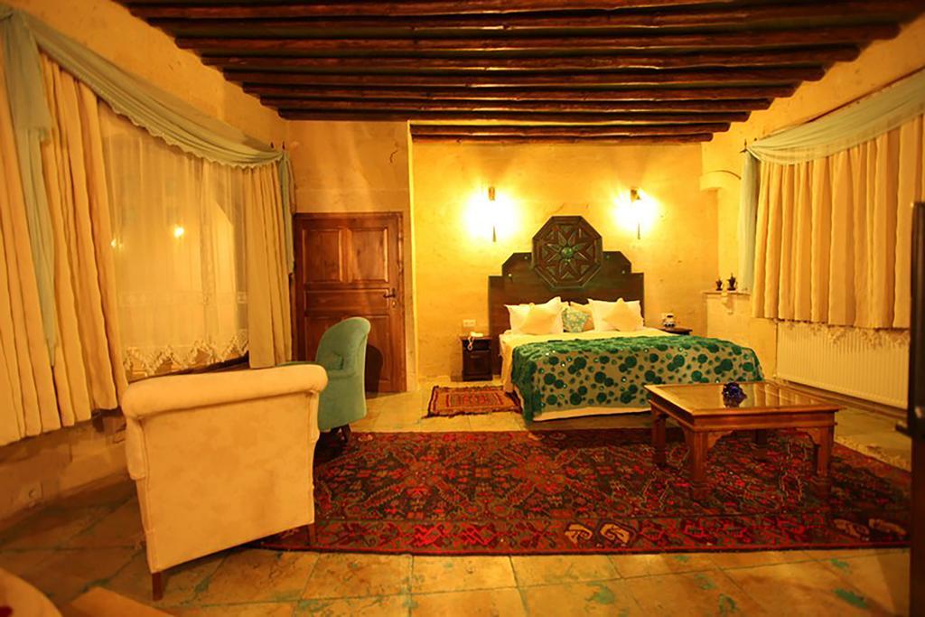 Blue Valley Cave Hotel أوروغوبْ الغرفة الصورة
