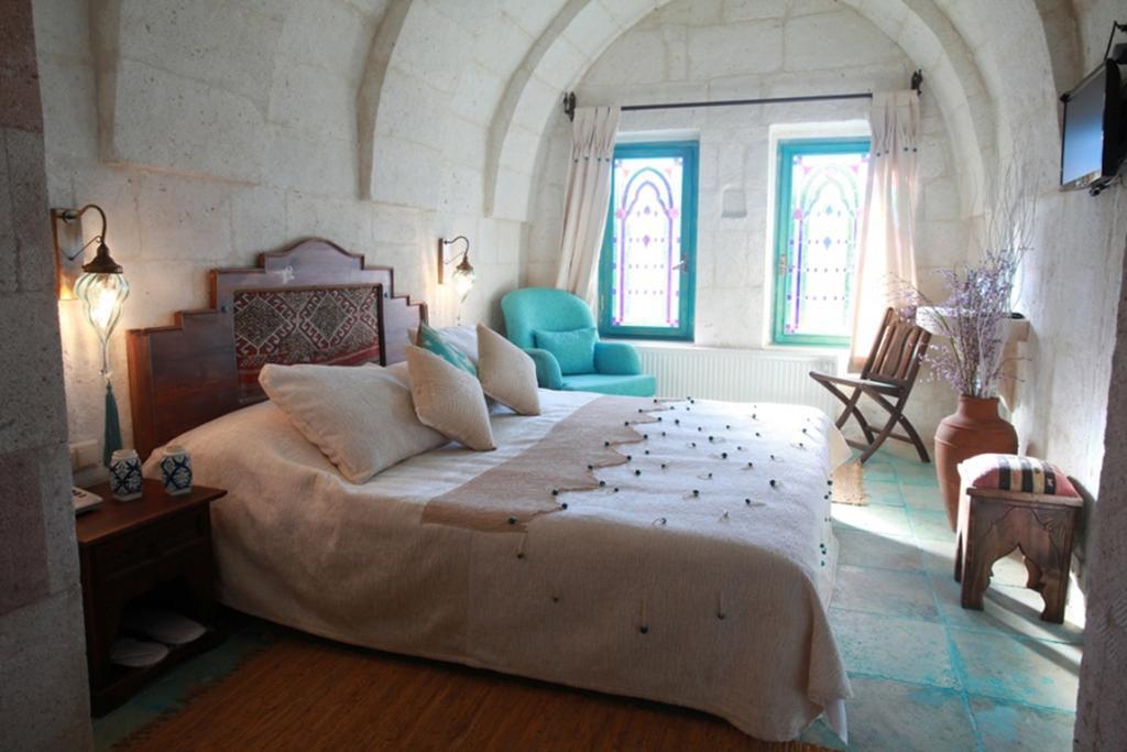 Blue Valley Cave Hotel أوروغوبْ الغرفة الصورة