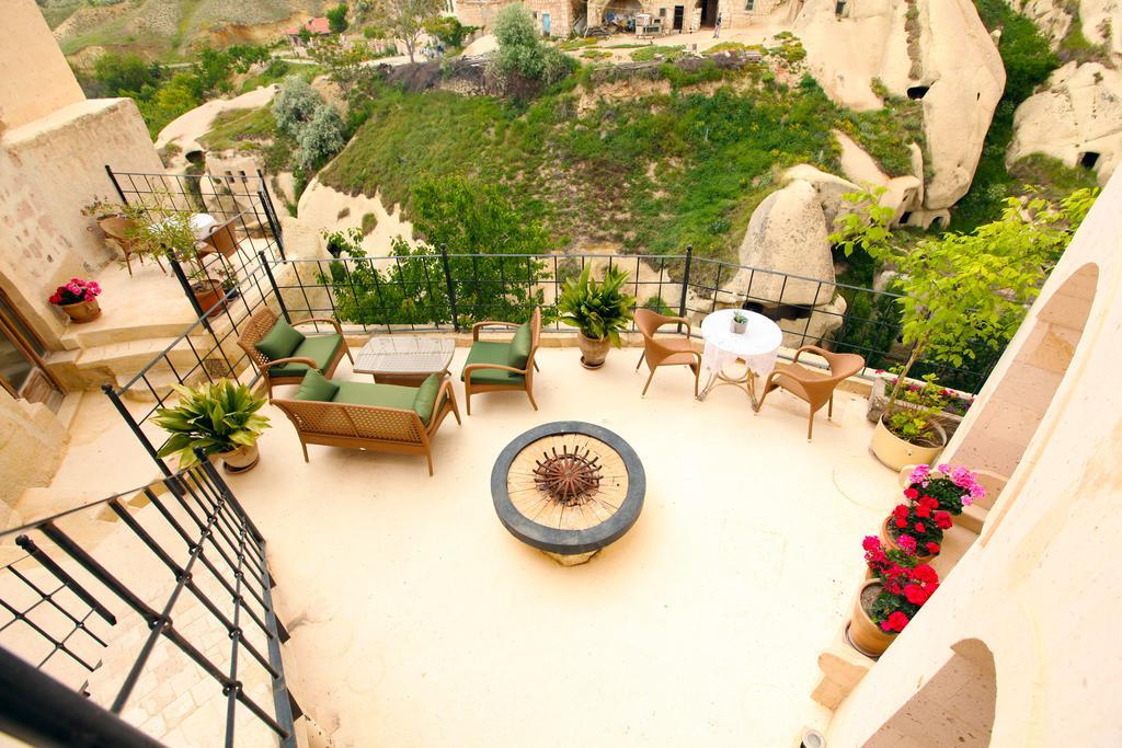 Blue Valley Cave Hotel أوروغوبْ المظهر الخارجي الصورة