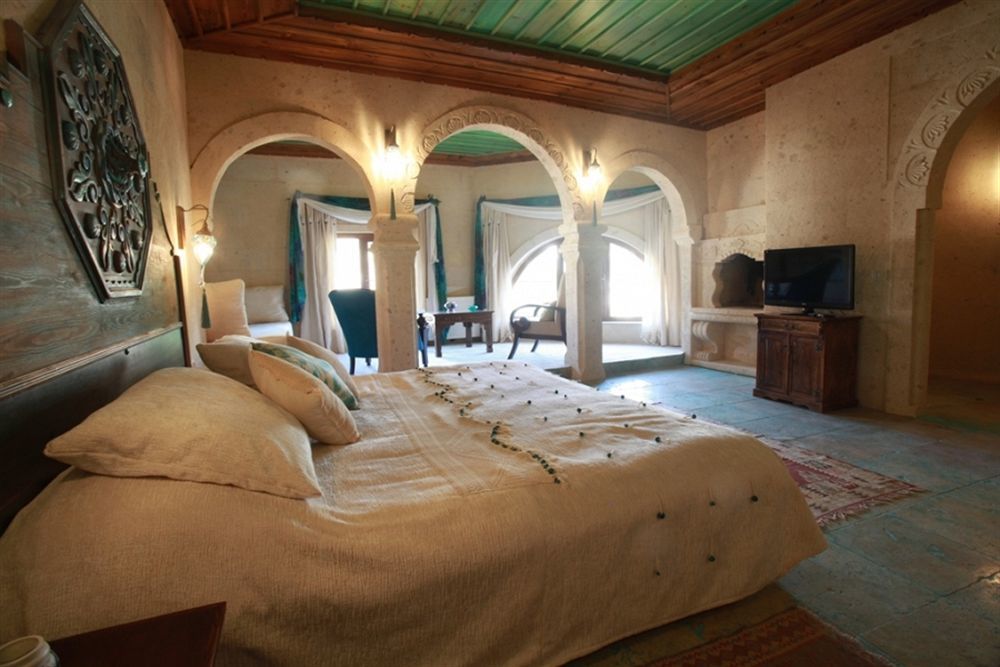 Blue Valley Cave Hotel أوروغوبْ المظهر الخارجي الصورة
