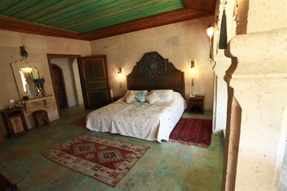 Blue Valley Cave Hotel أوروغوبْ المظهر الخارجي الصورة